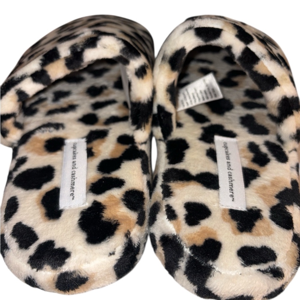Cupcakes and Cashmere Leopard Slippers Size M 7-8 - Picture 3 of 5